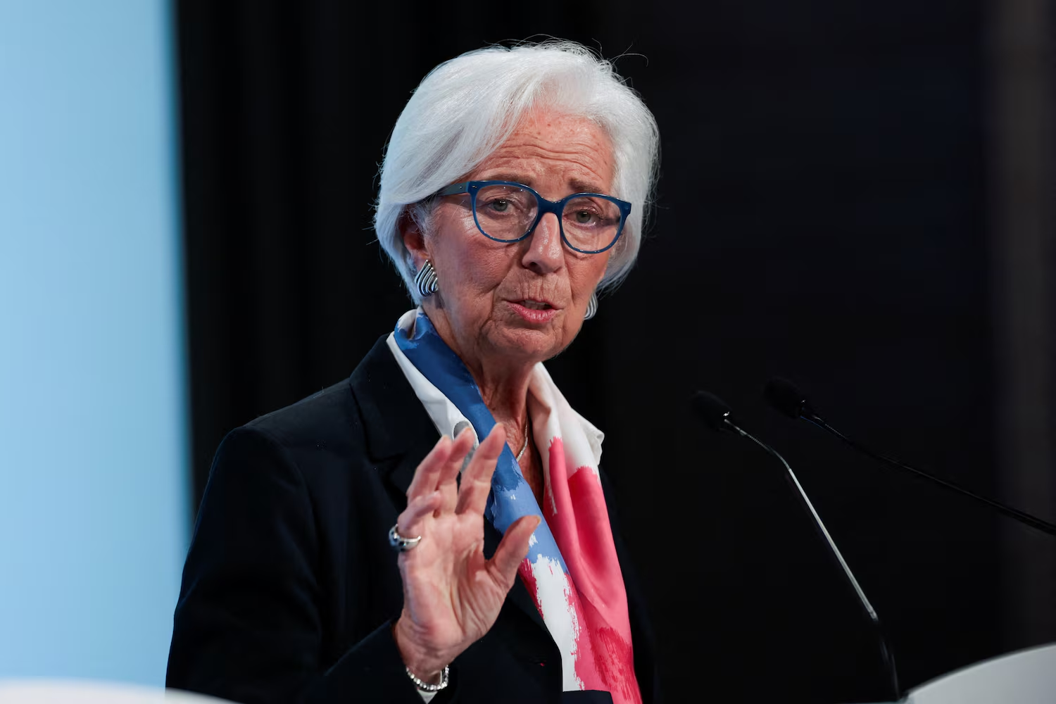 Lagarde to resign ahead of term as bank chief