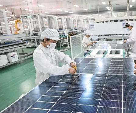 China's clean-tech exports cut emissions, report says