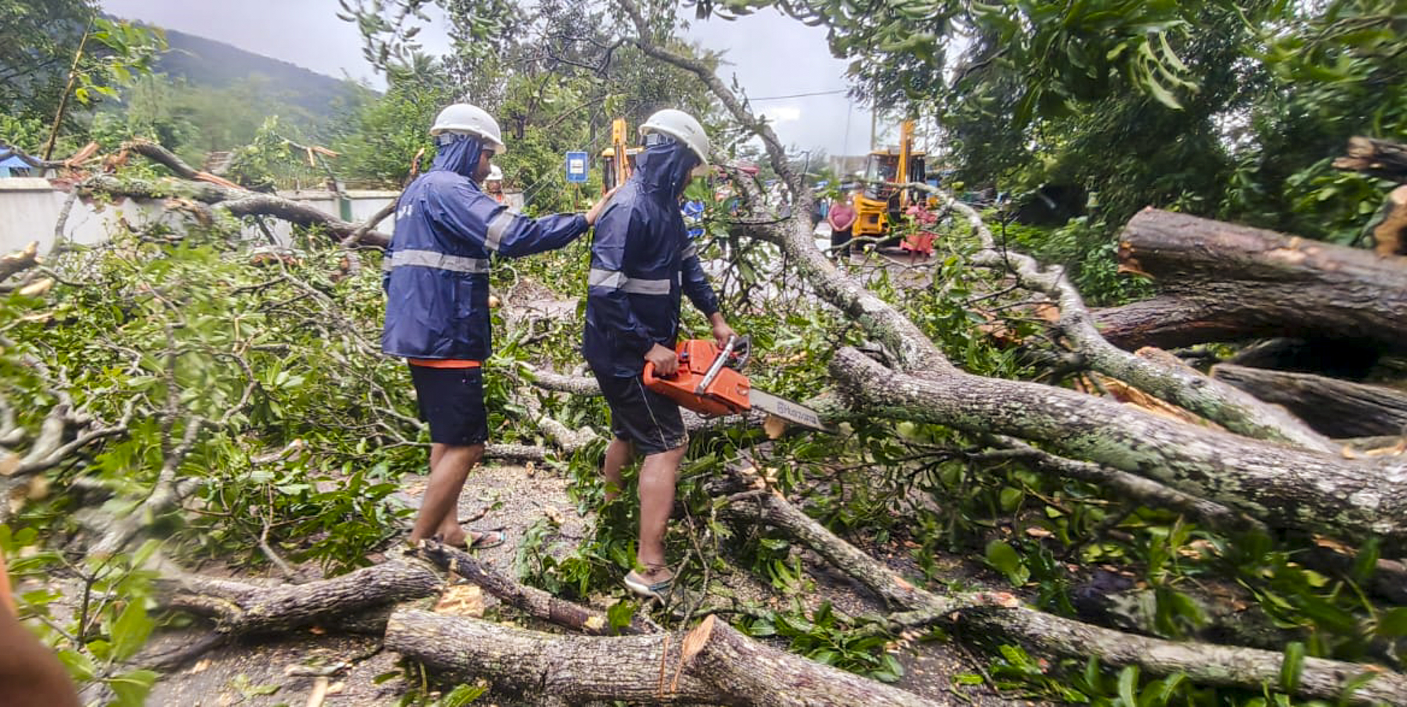 Odisha plans air evacuations as Cyclone Arnab maroons 300 Villages