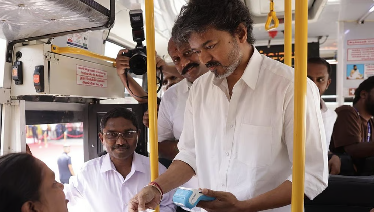 வெற்றிப் பயணத் திட்டத்தை எதிர்த்த வழக்கு தள்ளுபடி!