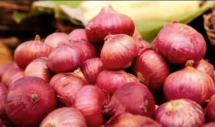 வெங்காயம் ரூ.110-ஆக அதிகரிப்பு - மக்கள் கண்ணீர்!