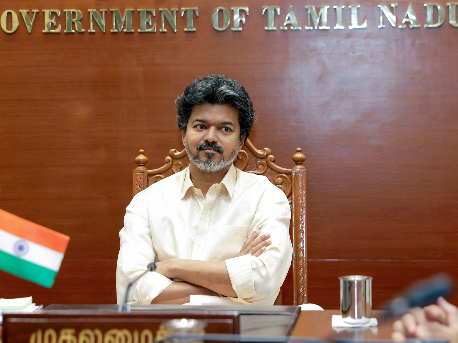 அரசுப் பணி வயது உச்சவரம்பு: முதல்வர் விஜய் அதிரடி உத்தரவு