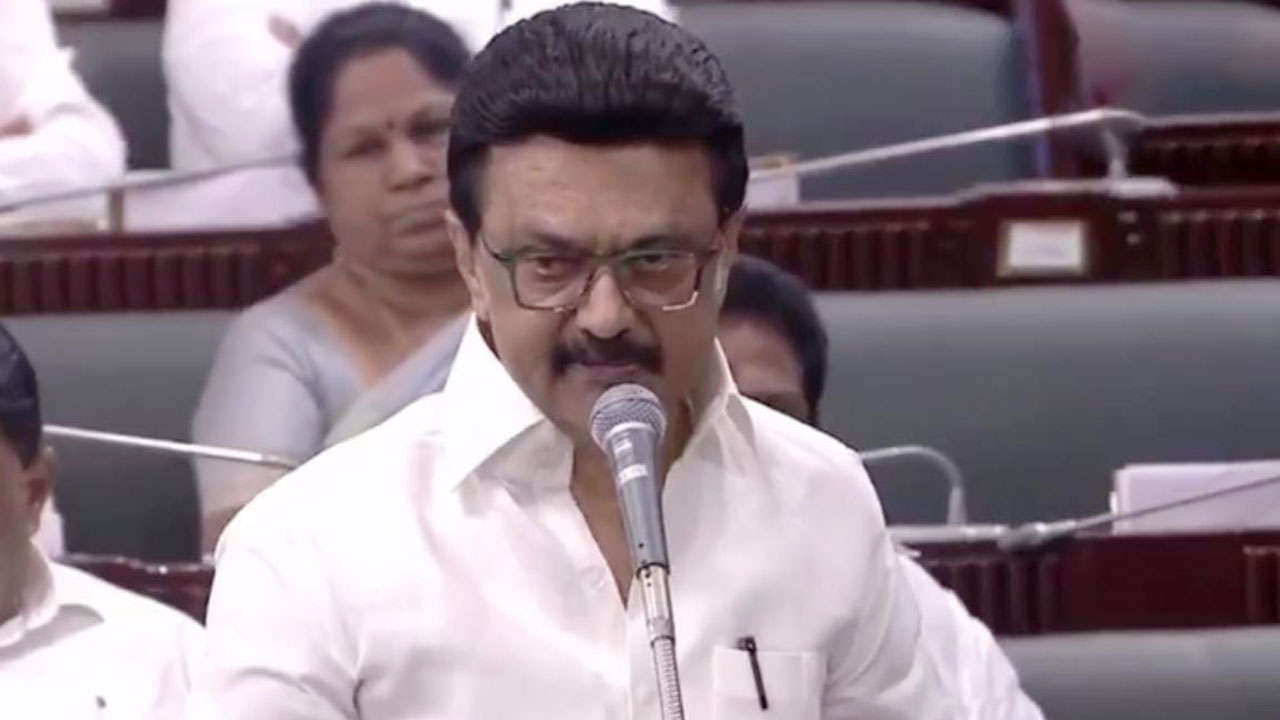 அரசு ஊழியர்களுக்கு குட் நியூஸ்.. 9 புதிய அறிவிப்புகளை அறிவித்த முதல்வர்