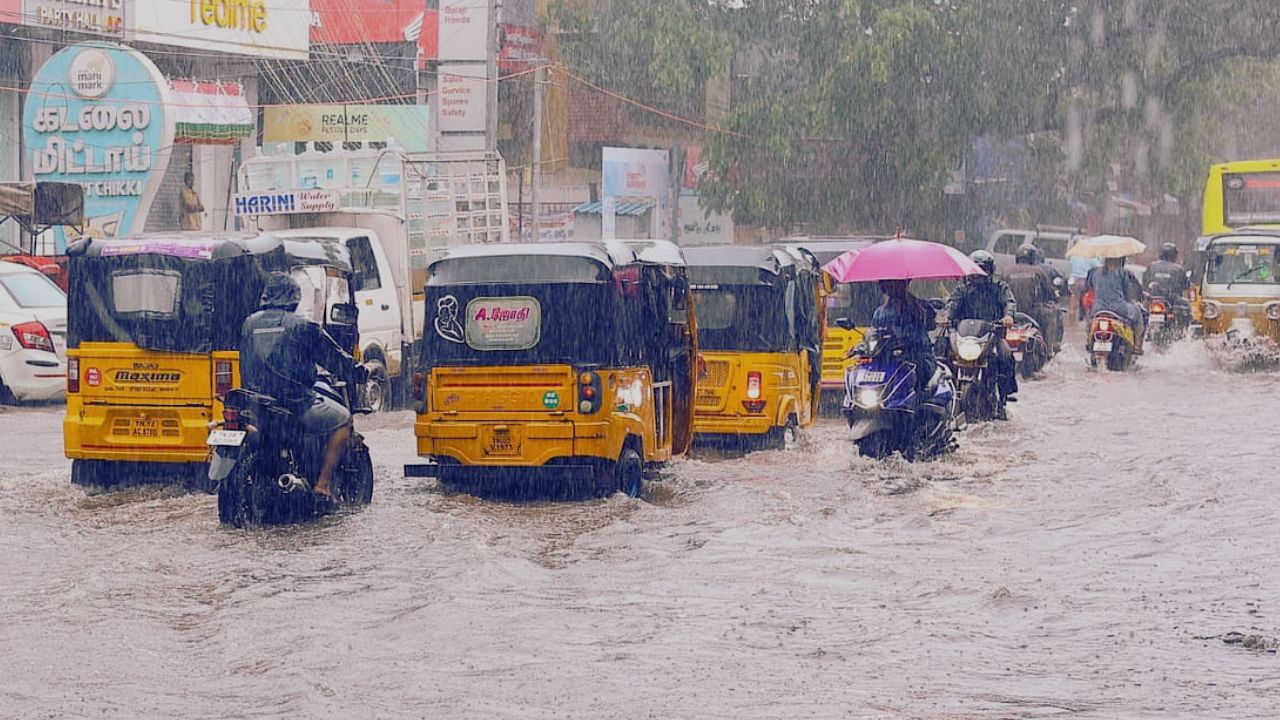 Rain Alert: தமிழகத்தில் 2 மாவட்டங்களில் அதி கனமழை பெய்ய வாய்ப்பு!