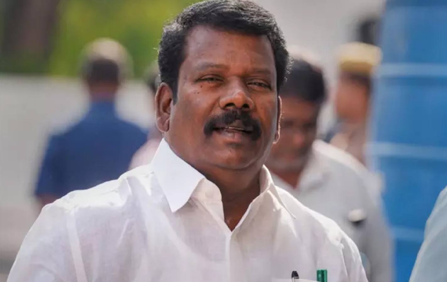 காங்கிரஸ் யாரையும் வா என்று இழுக்கும் இயக்கம் கிடையாது.. எடப்பாடி குறித்து பேச எங்களிடம் நிறைய சரக்குகள் இருக்கு  - செல்வப்பெருந்தகை