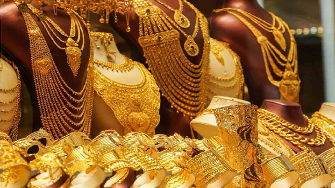 தங்கம் விலை வரலாறு காணாத உச்சம்: ஒரு சவரன் ரூ.85,000-ஐ தாண்டியது!
