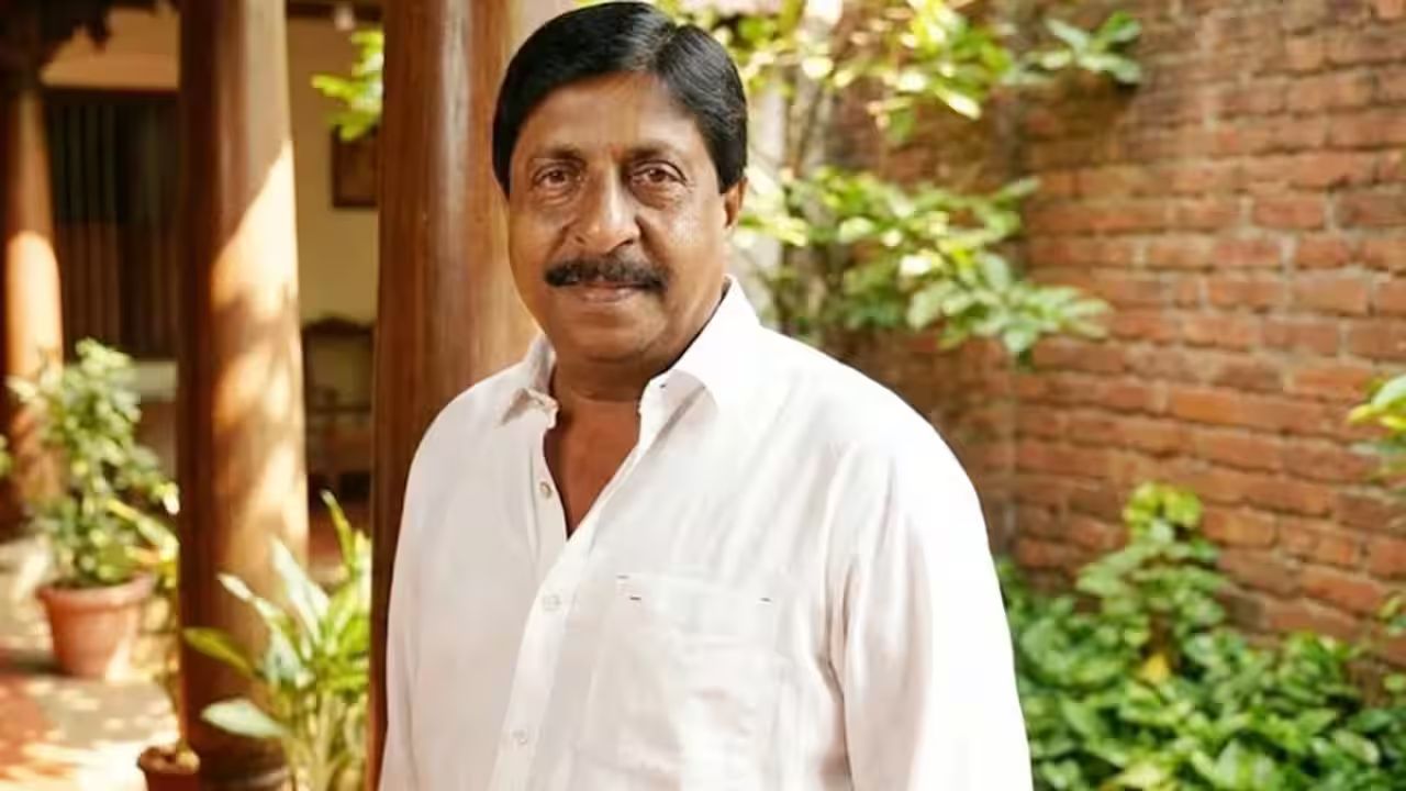 பிரபல மலையாள நடிகர் ஸ்ரீனிவாசன் காலமானார்: சோகத்தில் திரையுலகினர்!