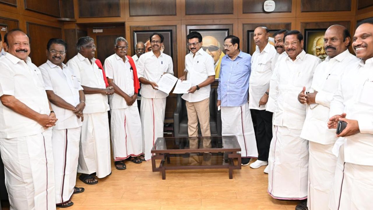 திமுக கூட்டணியில் சிபிஐ-க்கு 5 தொகுதிகள் ஒதுக்கீடு: ஒப்பந்தம் கையெழுத்தானது!