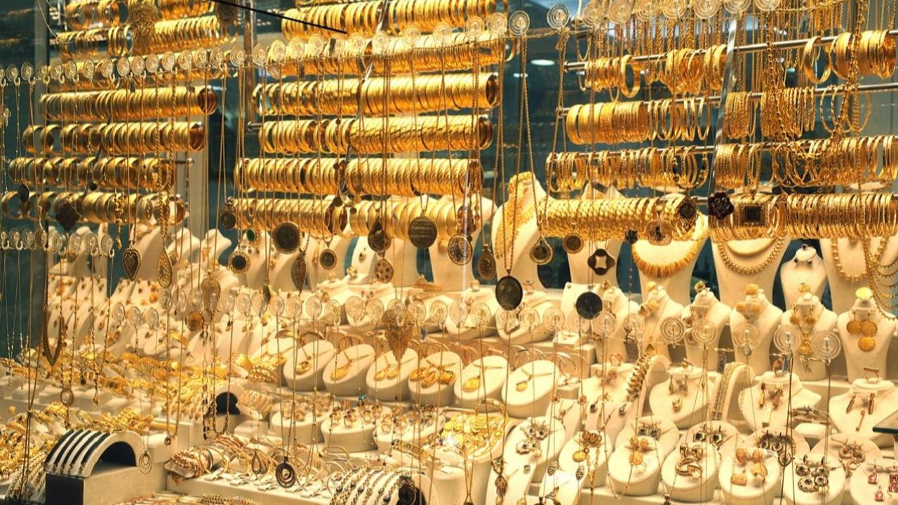 தொடர் ஏற்றத்தில் தங்கம் விலை: சவரனுக்கு ரூ.320 உயர்வு!