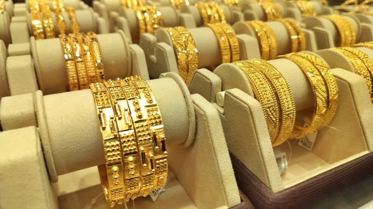 Gold Rate: ஏறுமுகத்தில் தங்கம் விலை.. சவரனுக்கு ரூ.3,280 உயர்வு!