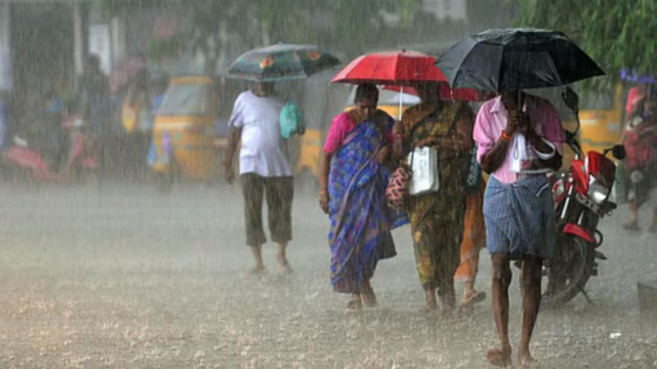 TN Weather: பலத்த காற்றுடன் மழை வெளுத்து வாங்கும்.. வானிலை மையம் எச்சரிக்கை!