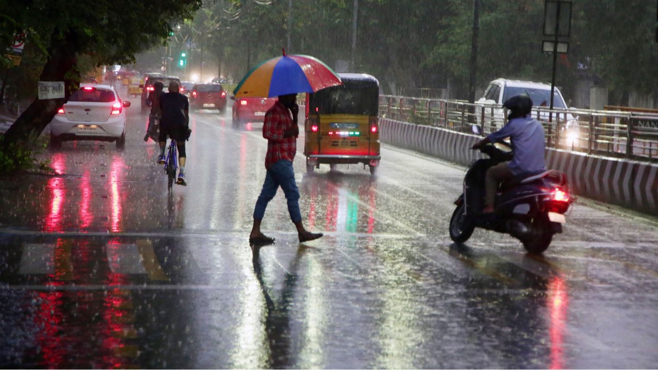TN Weather: எந்தெந்த மாவட்டங்களில் மழை வெளுத்து வாங்கும்.. வெளியான அப்டேட்! 